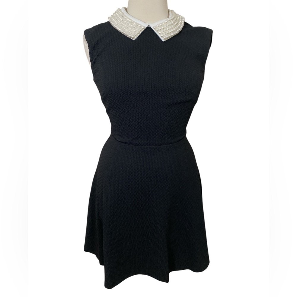 Jessica Howard Black Mini Dress with Pearl-Embellished White Collar (59)
